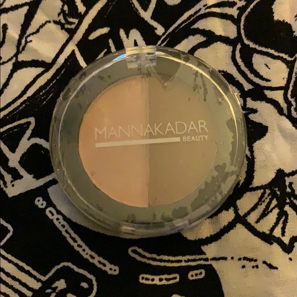 MANNA KADAR Bronzer/Highlighter - Picture 1 of 2